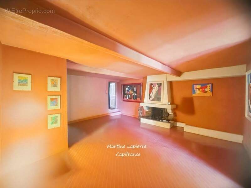 Maison à SAINT-JUST-LA-PENDUE