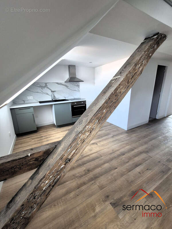 cuisine équipée - Appartement à SARREGUEMINES