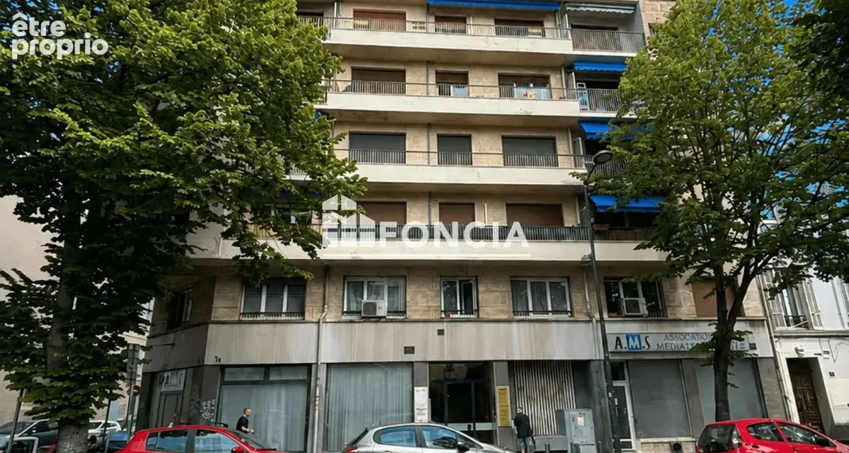 CHARTREUX – Appartement Type 3 de 76 m² avec balcon et loggia au 7eme étages sur 8 - photo 2