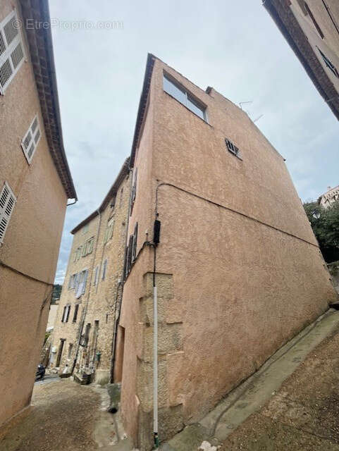 Maison à MONS