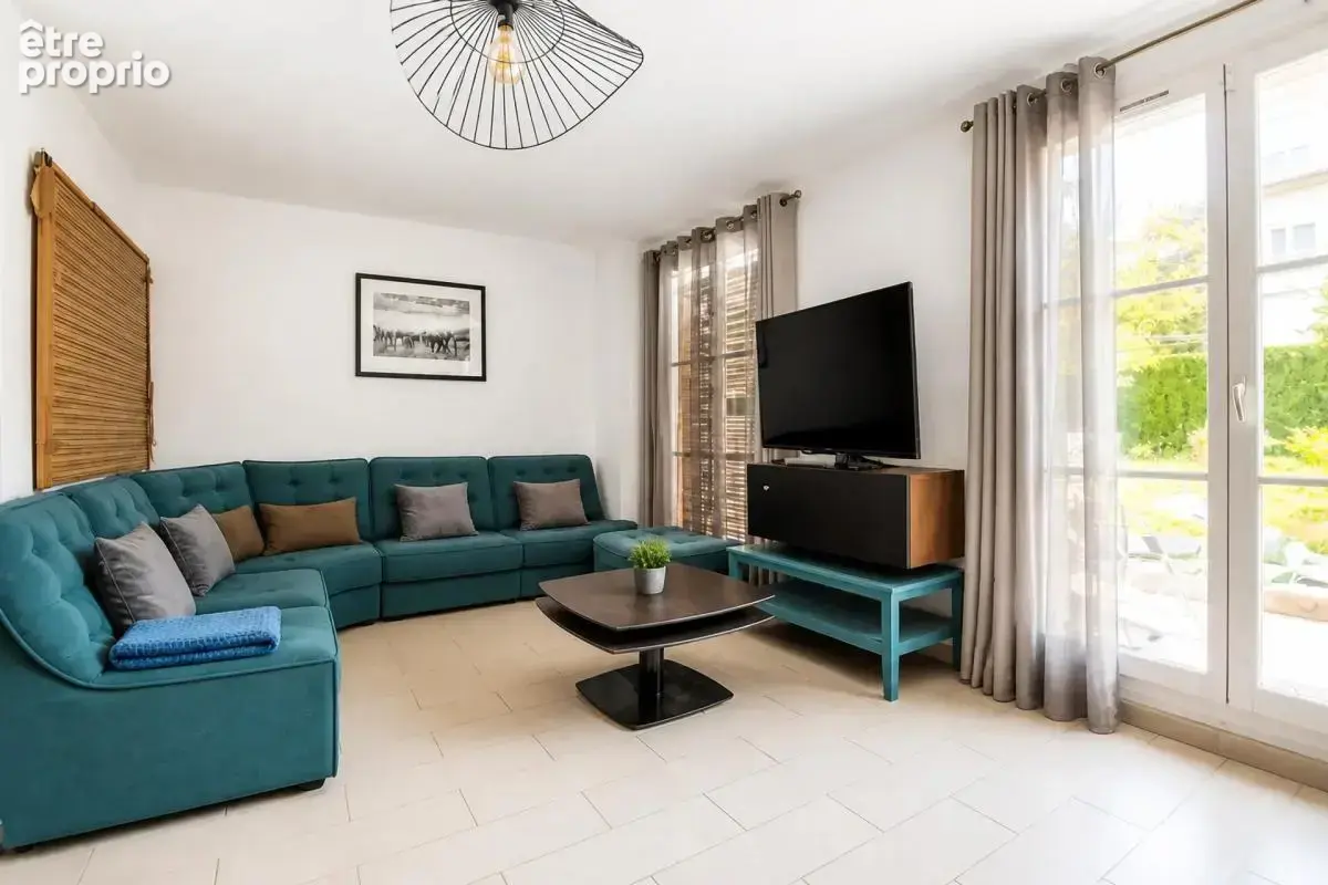 Maison de 7 pièces de 139 m² habitable à Ennery - photo 2