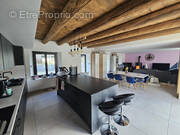 Maison à SAINT-PAL-DE-MONS