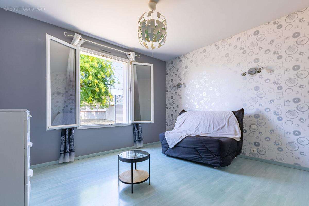 Maison Mouzillon 6 P . 4 Chs . Bureau . 177.85 M² . Double garages . T 1153 M² . Sous-sol - photo 13