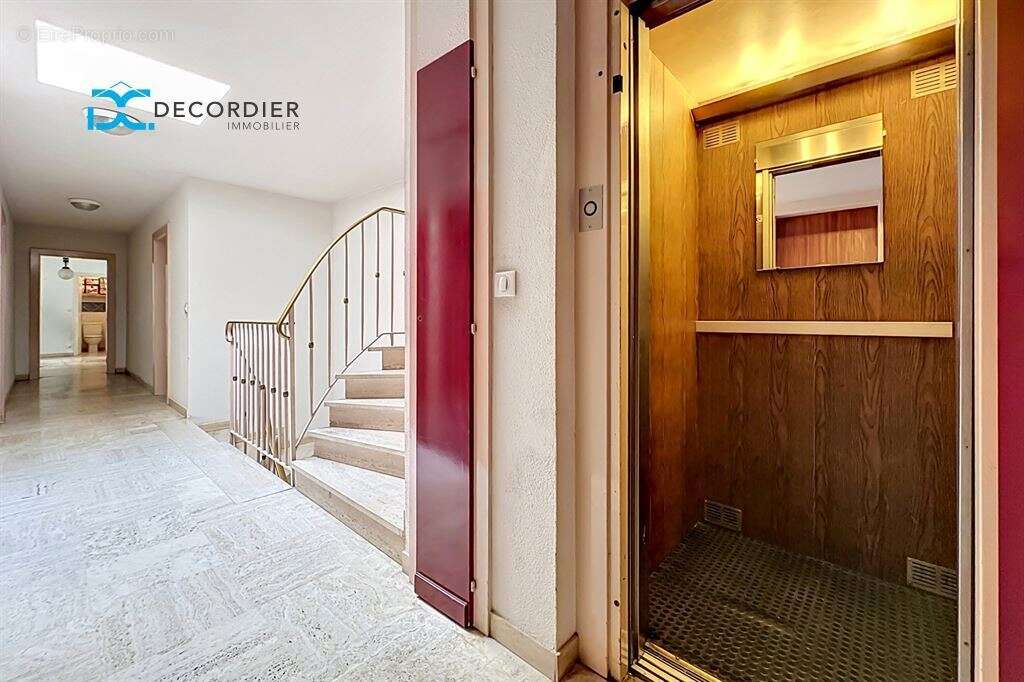 Appartement à EVIAN-LES-BAINS