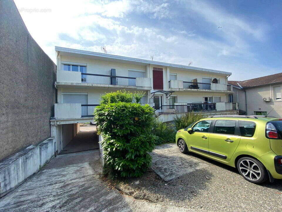 Appartement à CAZAUBON