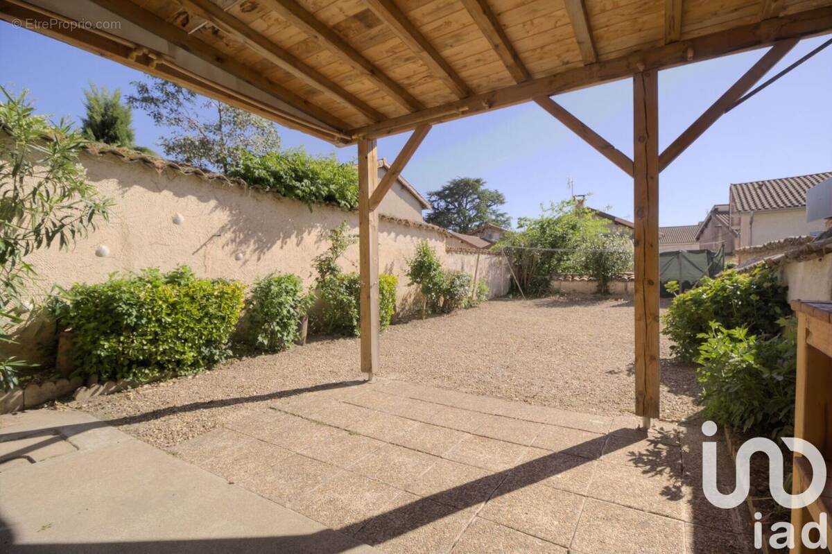 Photo 1 - Maison à MONTMERLE-SUR-SAONE