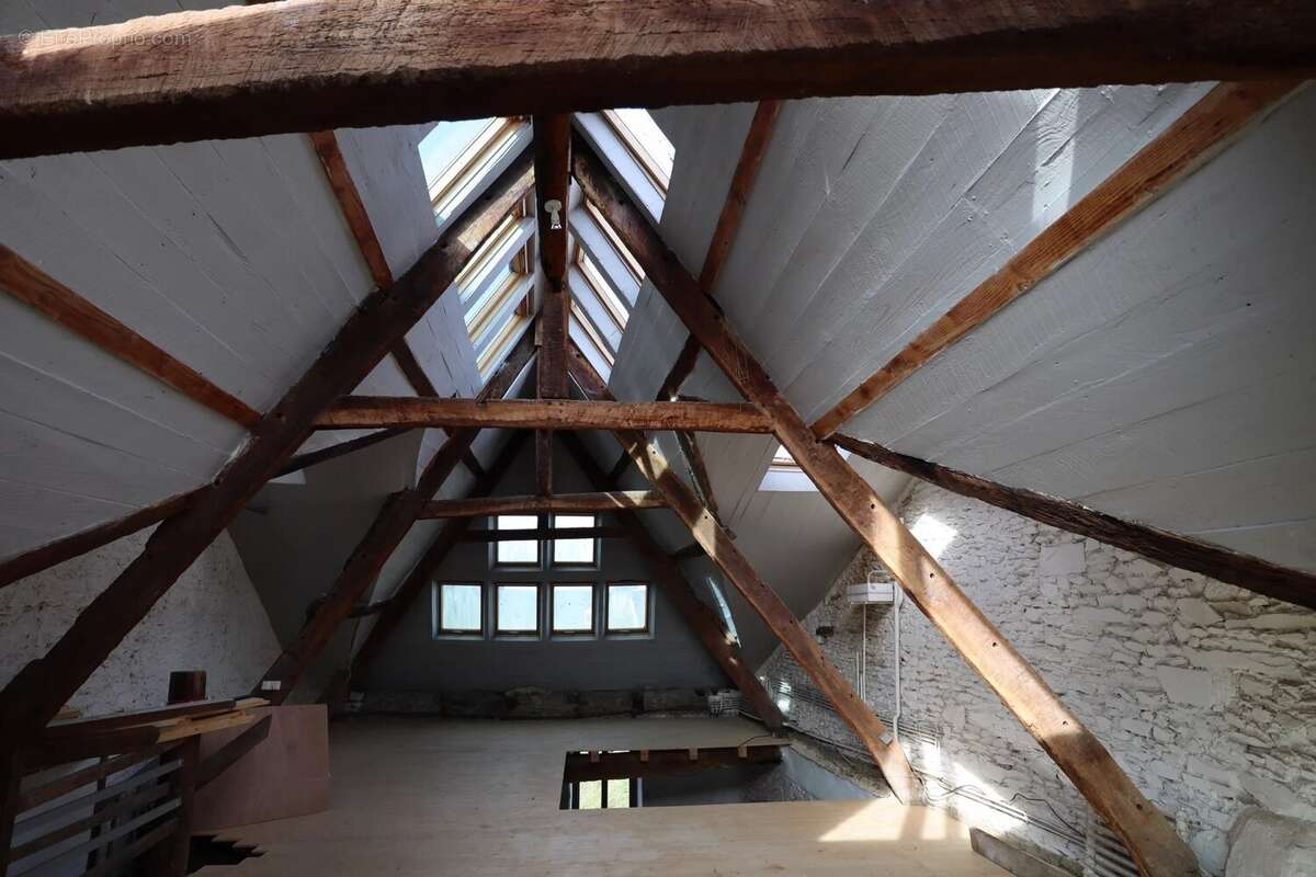 Maison de caractère dans le centre de CARHAIX - photo 13