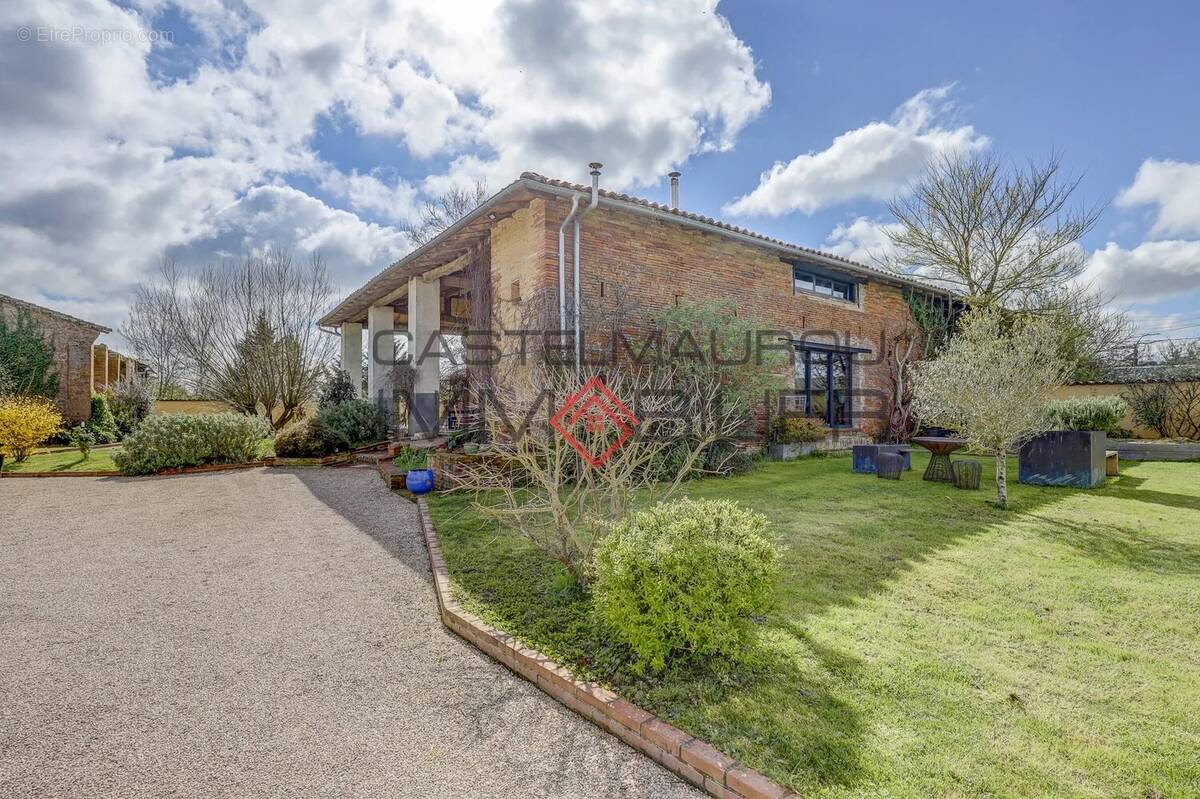 Maison à CASTELMAUROU