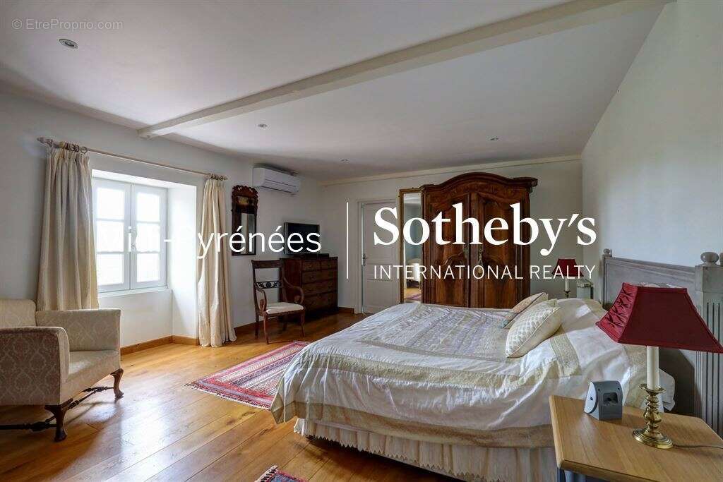 Maison à CASTELNAU-DE-MONTMIRAL