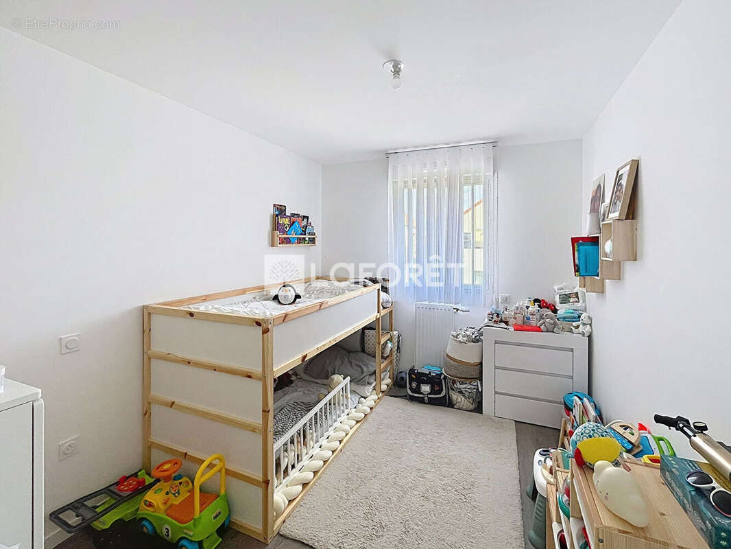 Appartement Crespieres 3 pièce(s) 60 m2 - photo 7