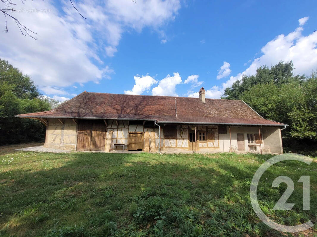 Maison à LA CHAPELLE-THECLE