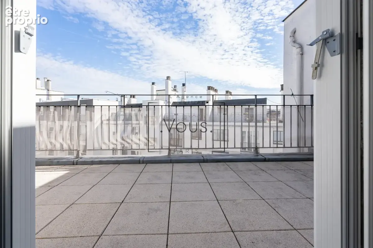 Deux pièces penthouse et ses 50 m2 de terrasses sur le ciel de Paris (Paris XVe) - photo 4
