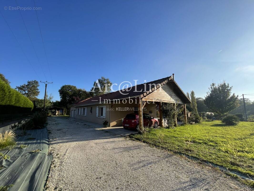 Maison à SAINT-GENCE