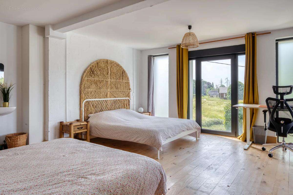Maison de 7 pièces de 250 m² situé à Caumont - photo 10