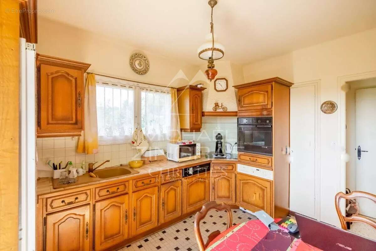 Maison à MANDELIEU-LA-NAPOULE