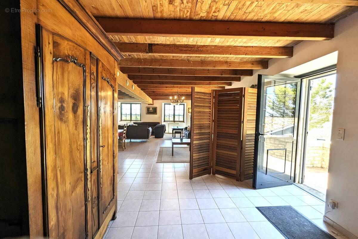 Maison à MONTAIGU-DE-QUERCY