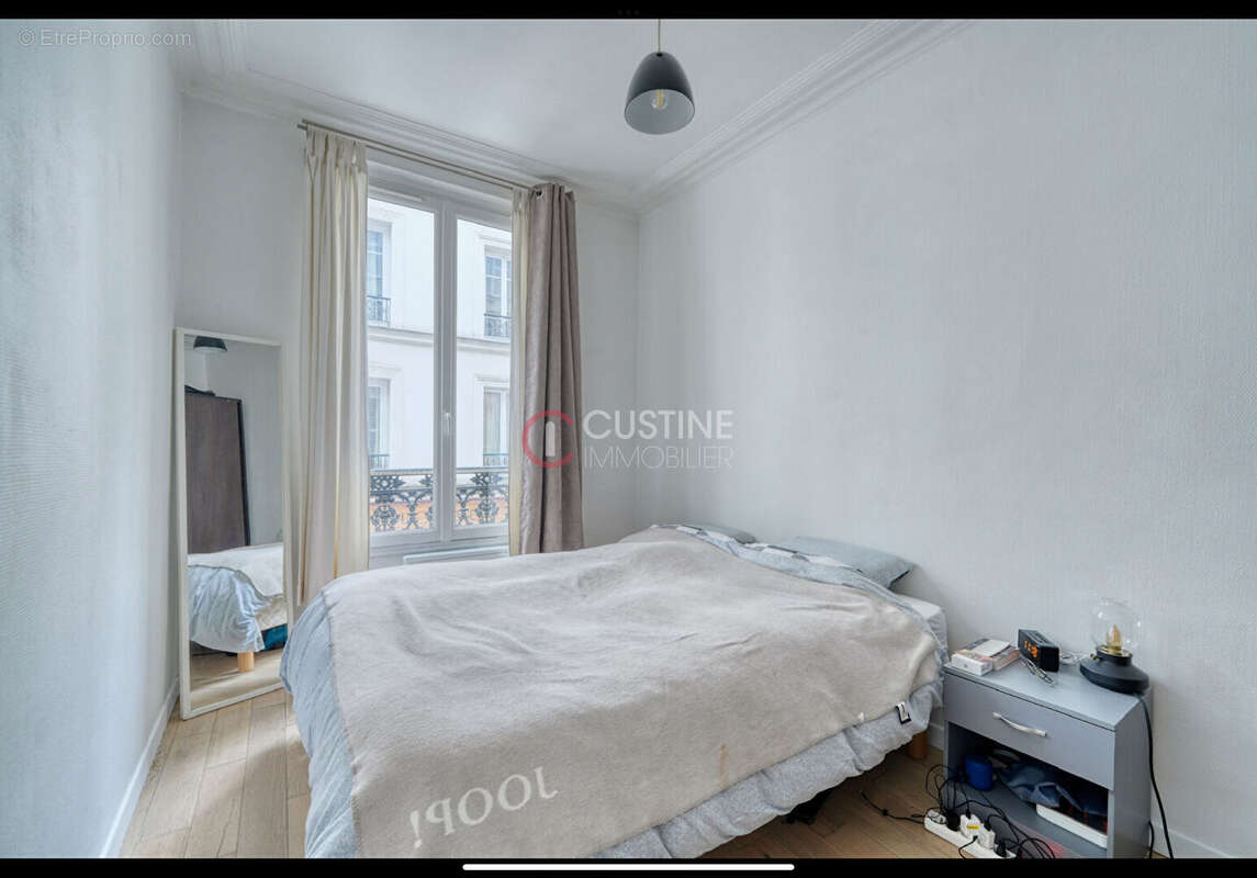Appartement à PARIS-18E