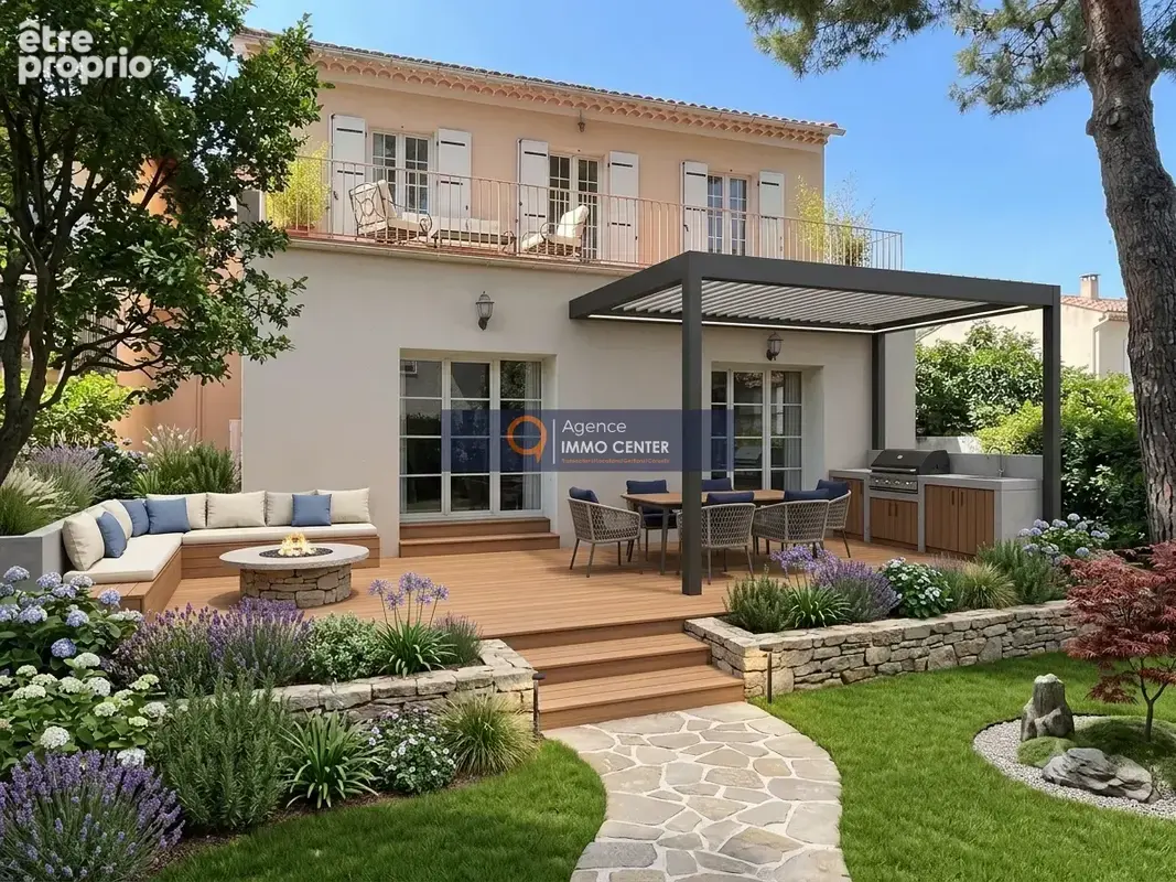 Maison à CUERS
