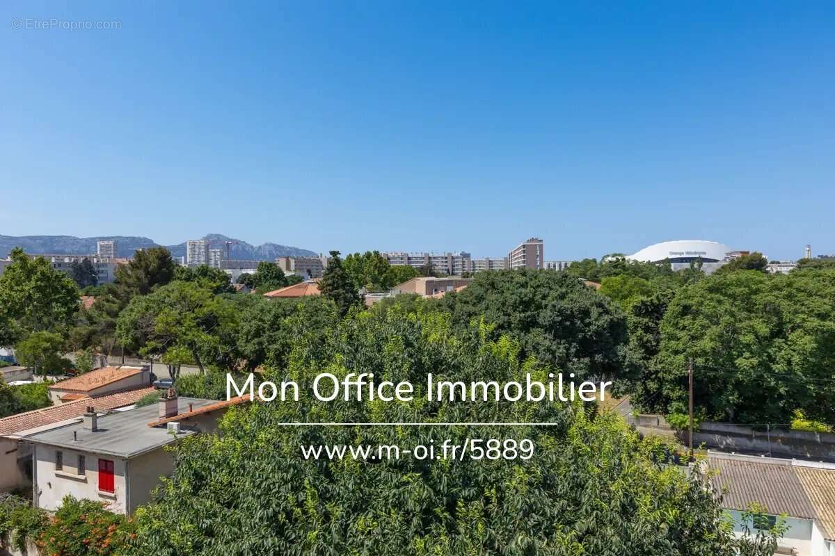 Appartement à MARSEILLE-9E