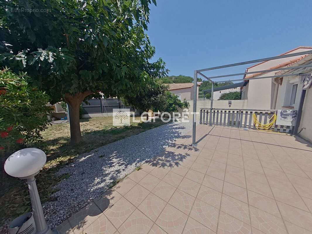 Maison à CORNEILLA-LA-RIVIERE