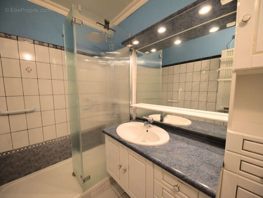 Appartement à VAIRES-SUR-MARNE