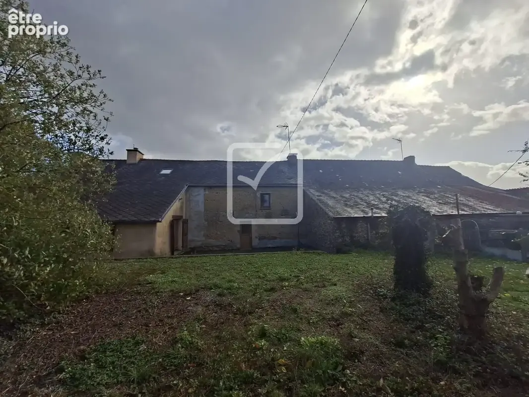 Longère 9 pièces, 6 chambres sur 3088 m2 de terrain clos. Saint-Brieuc De Mauron - photo 19
