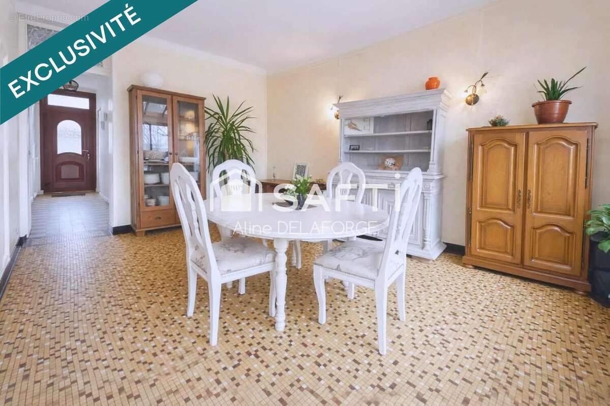 Maison 138 m² à Saint-Pol-Sur-Ternoise  - photo 2