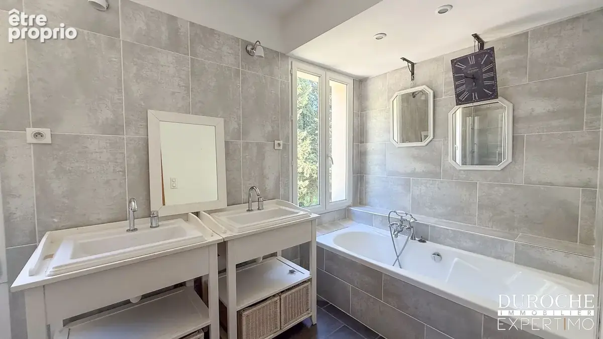 Ancien mas de village 224 m2 avec appartement indépendant et potentiel exceptionnel   Caderousse - photo 10