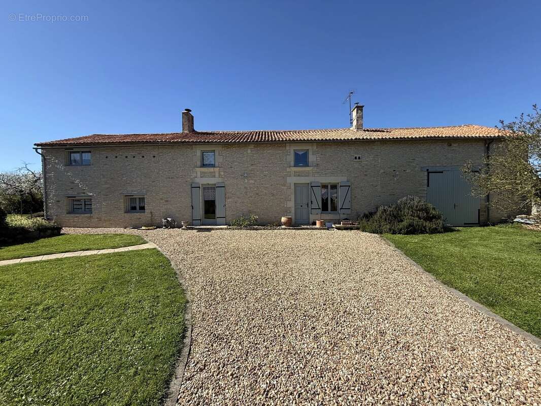Maison à CUHON