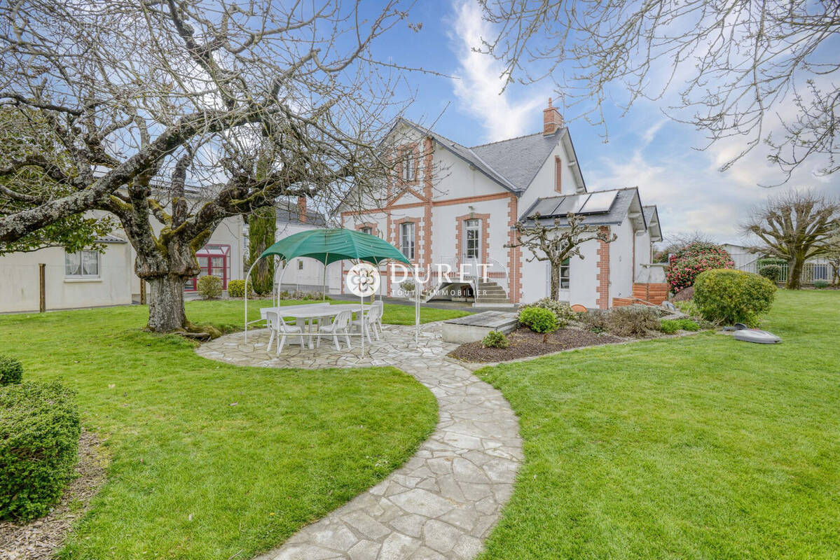 Maison à LES BROUZILS