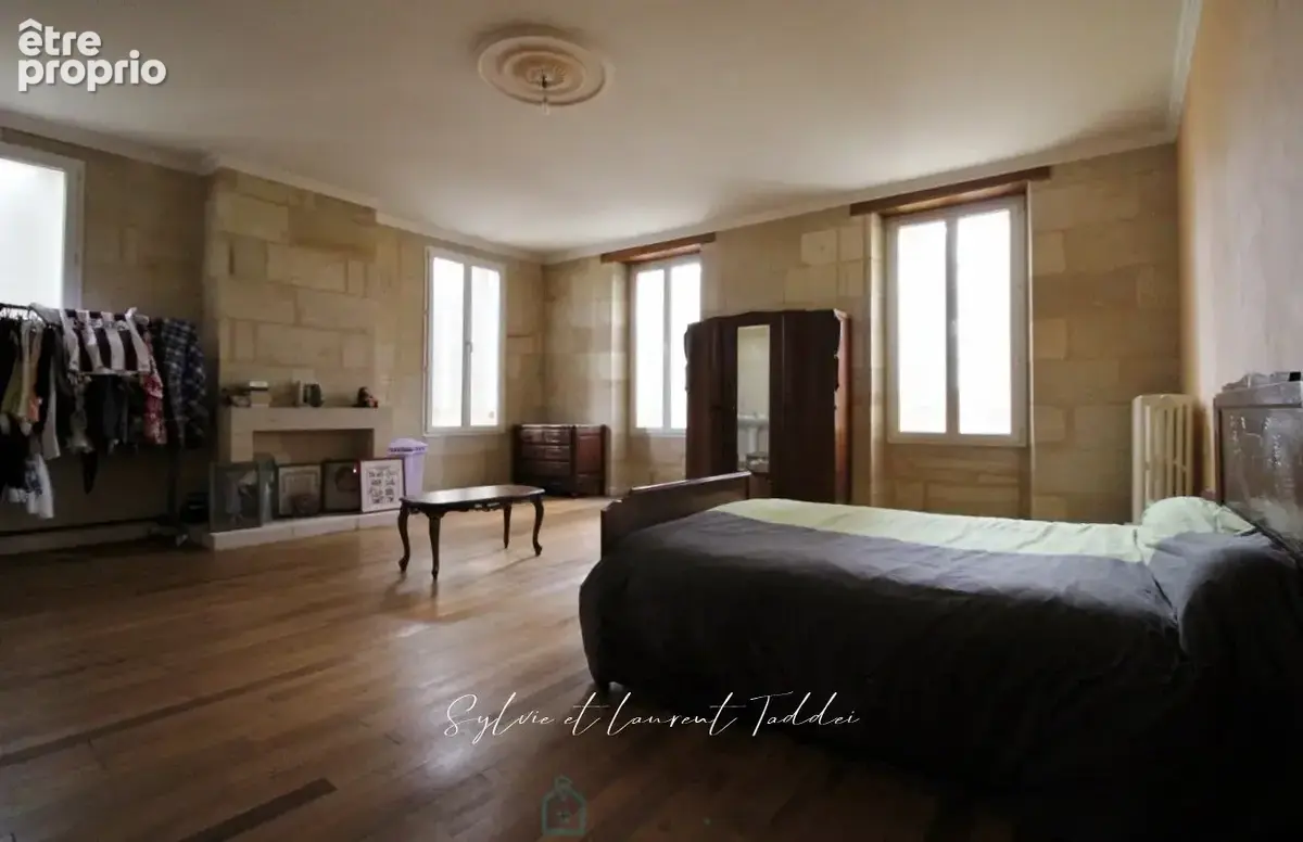Maison de maitre renovee et outil professionnel cle en main sur plus de 10 hectares - photo 9