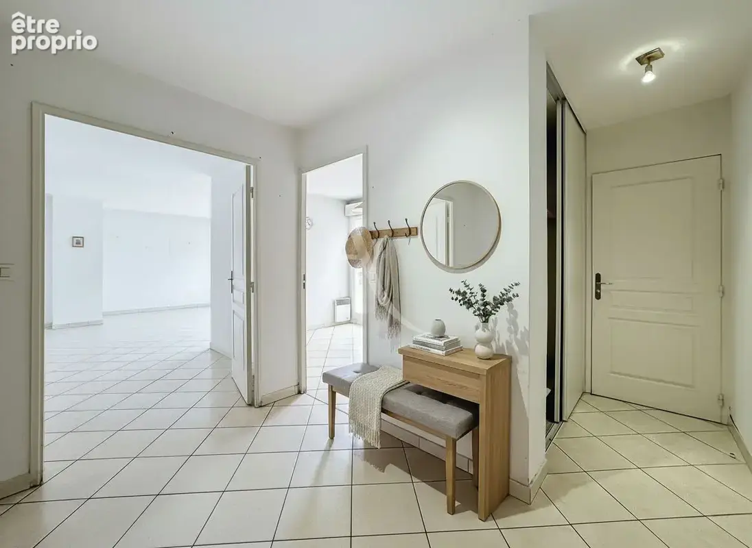Appartement Antibes 4 pièces dernier étage- Centre Ville - photo 2