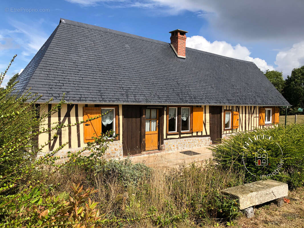 Maison à CORMEILLES