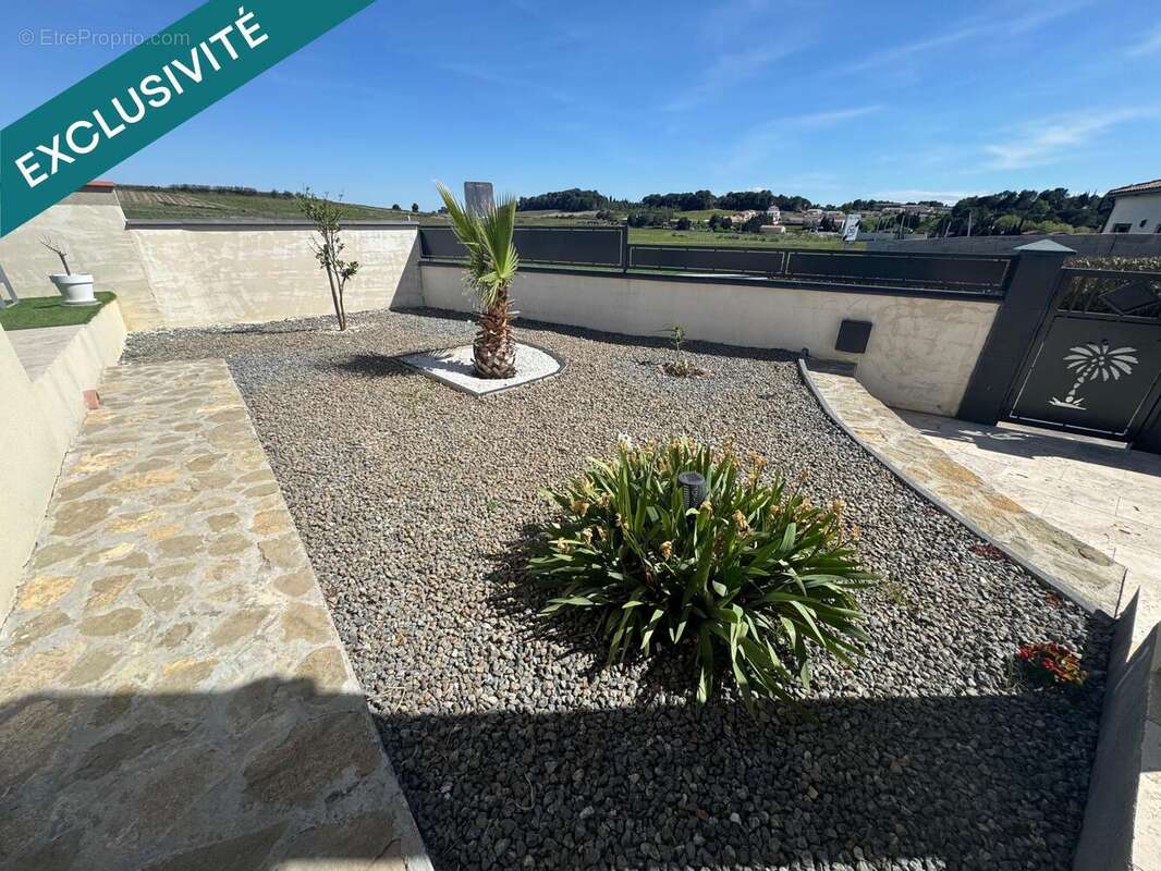 Photo 2 - Maison à VILLENEUVE-MINERVOIS