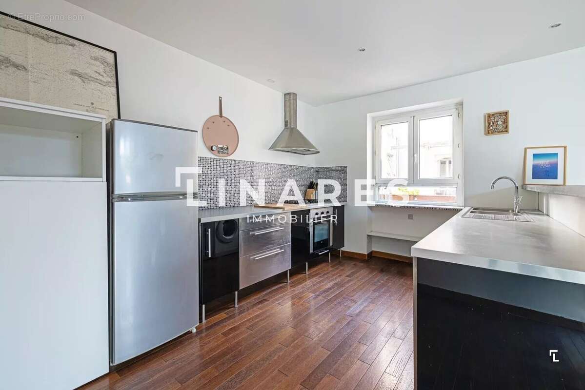 Appartement à MARSEILLE-1E