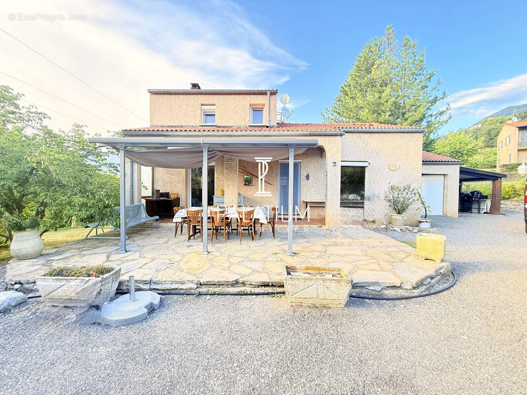 Maison 97 m² à Claret  - photo 2