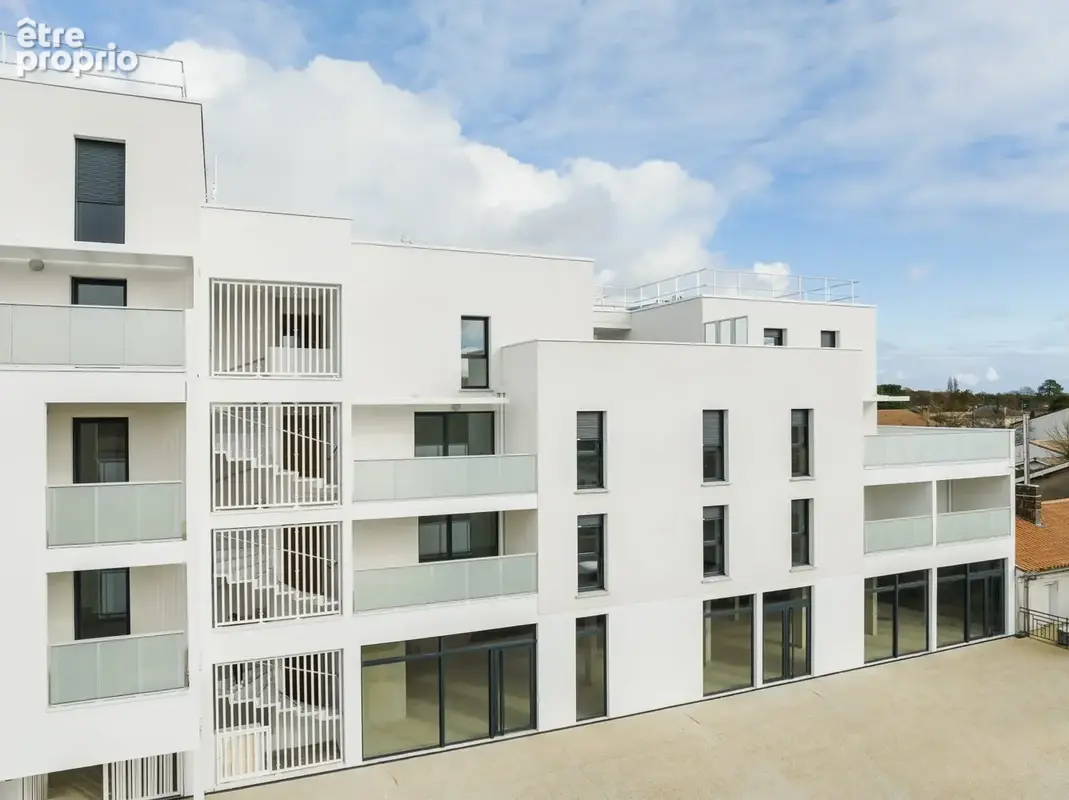 Commerce 82 m² à vendre à Saint-Medard-En-Jalles (33160) - photo 4