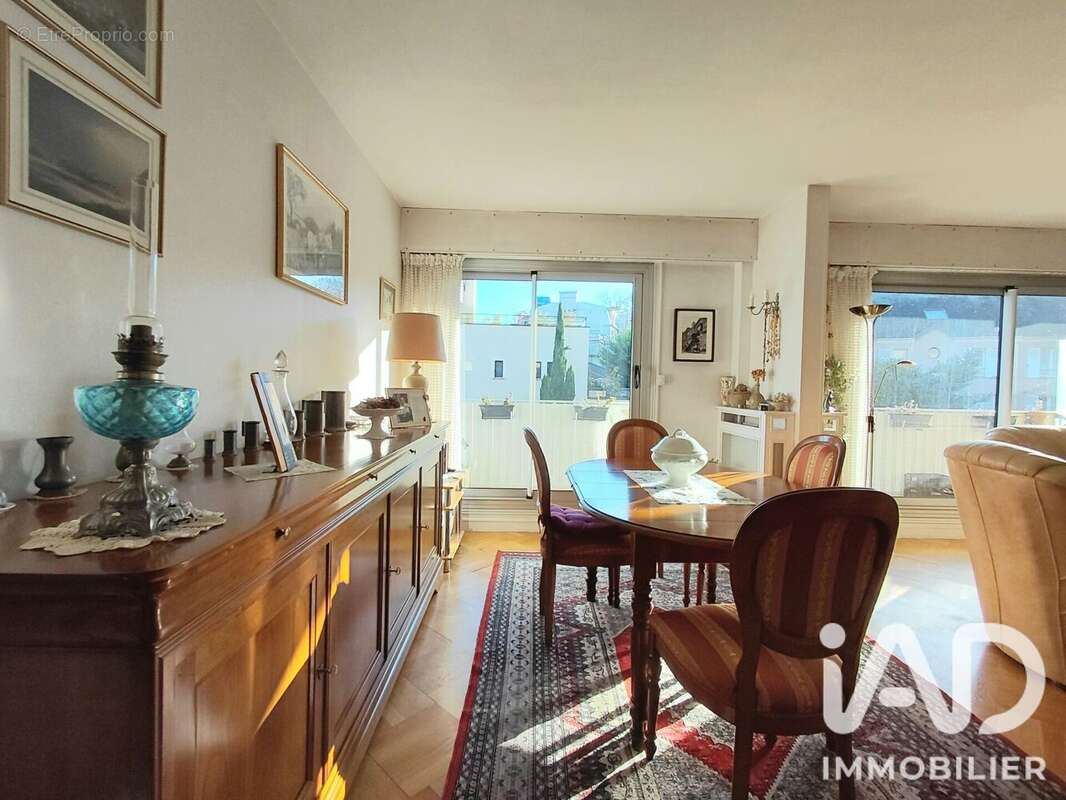 Photo 6 - Appartement à LE PLESSIS-ROBINSON