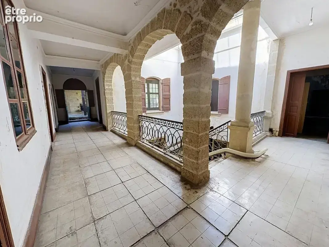 Demeure bourgeoise de 360 m2 patio interieur jardin terrasse - photo 6