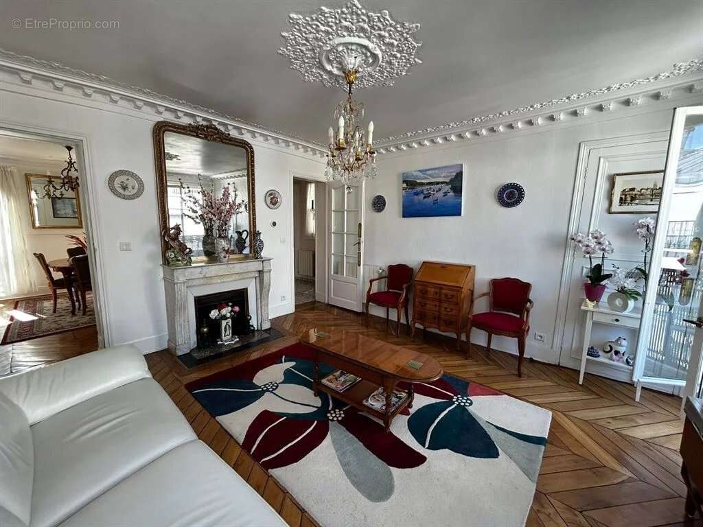 Appartement 78 m² à Paris-11e  - photo 2