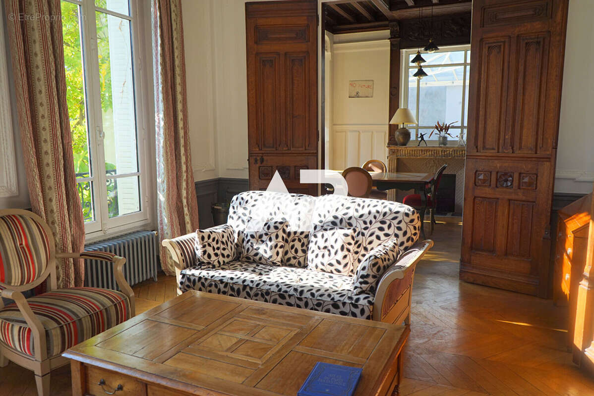 Maison à MONTMORENCY
