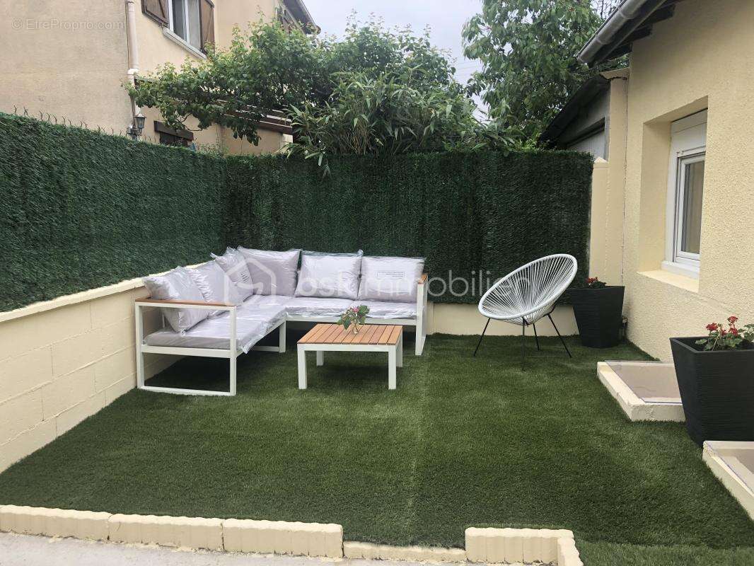 Maison à SAVIGNY-SUR-ORGE