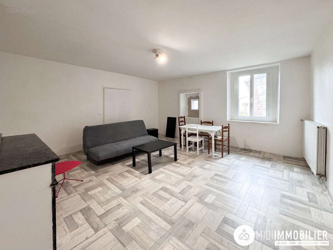 Maison 141 m² à Blaye-Les-Mines  - photo 2