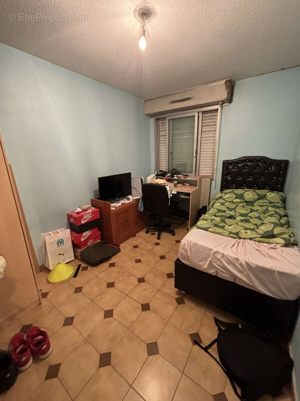Appartement à MARSEILLE-3E