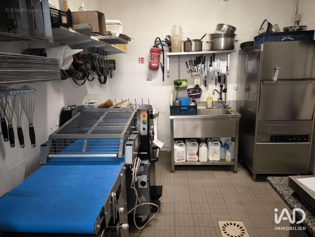 Photo 9 - Commerce à VOLX