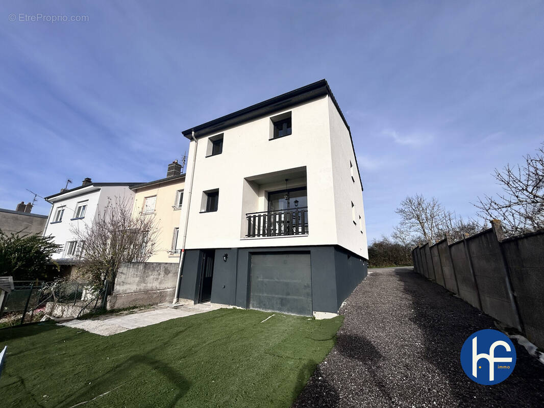 Maison à ART-SUR-MEURTHE