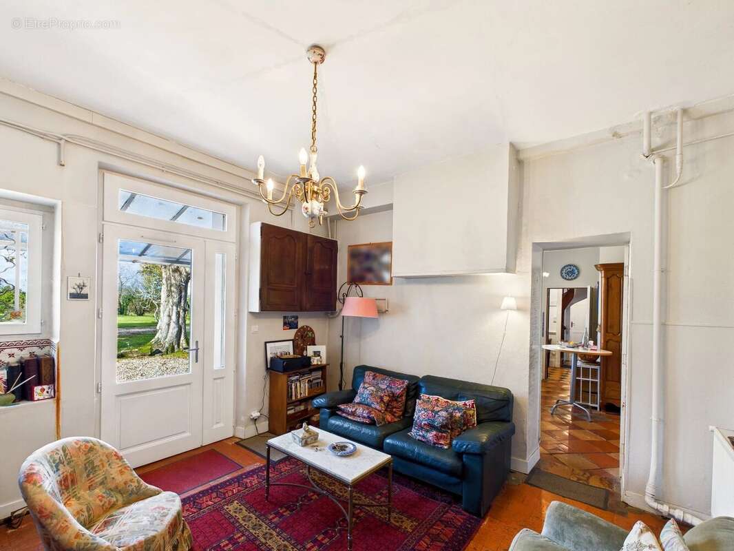 Maison à SAINT-EMILION