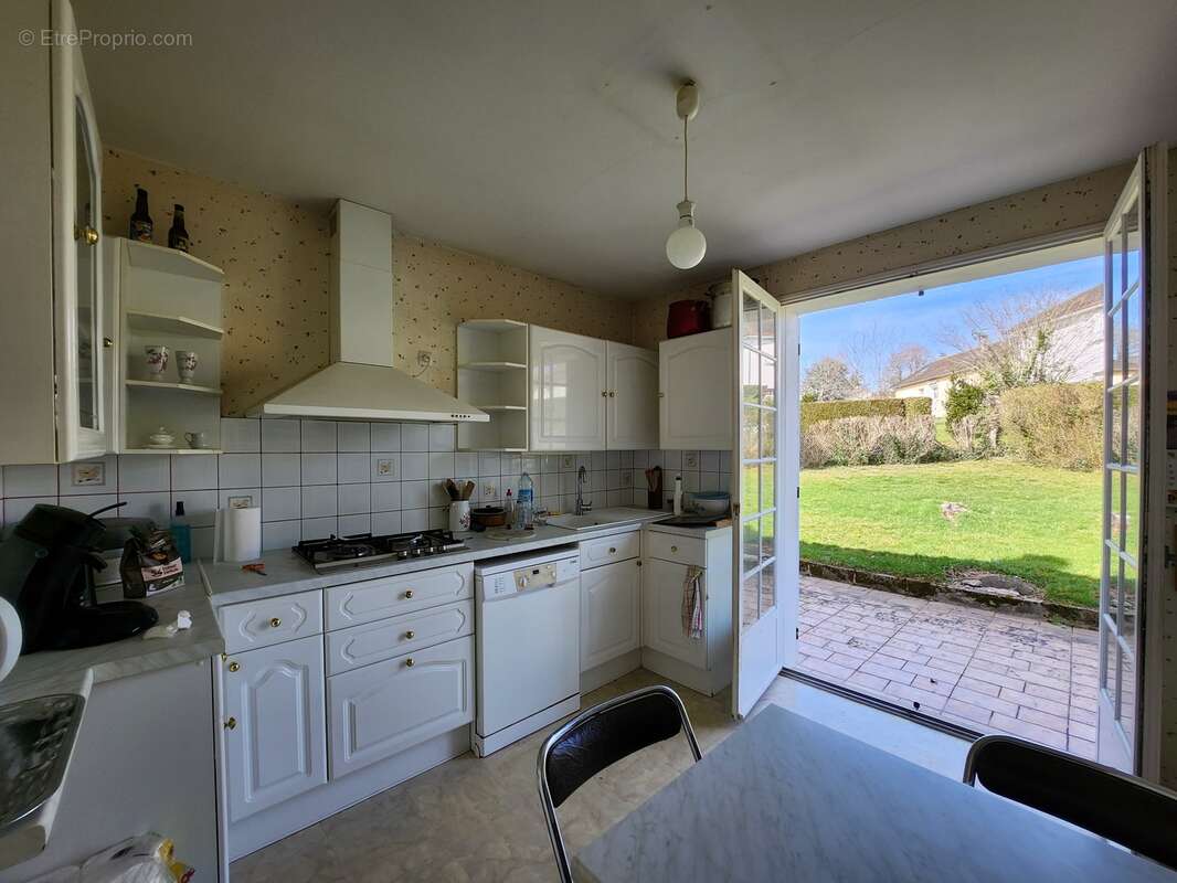 Maison à LE PALAIS-SUR-VIENNE