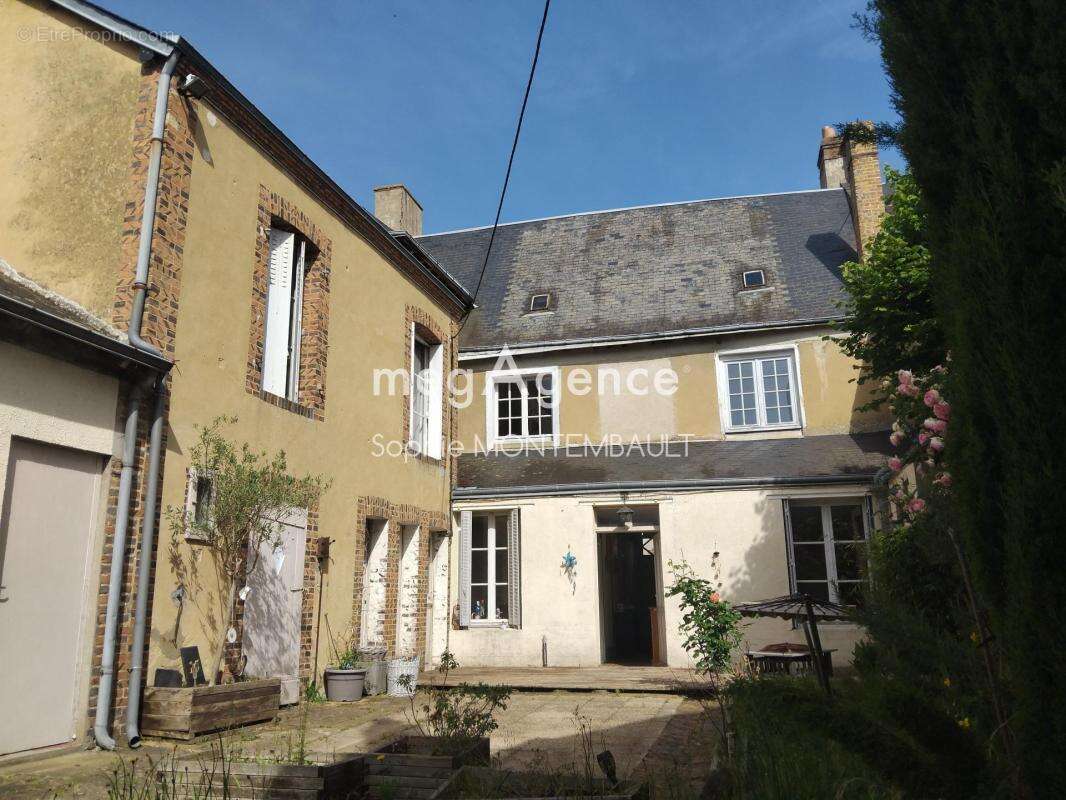 Maison à MONDOUBLEAU
