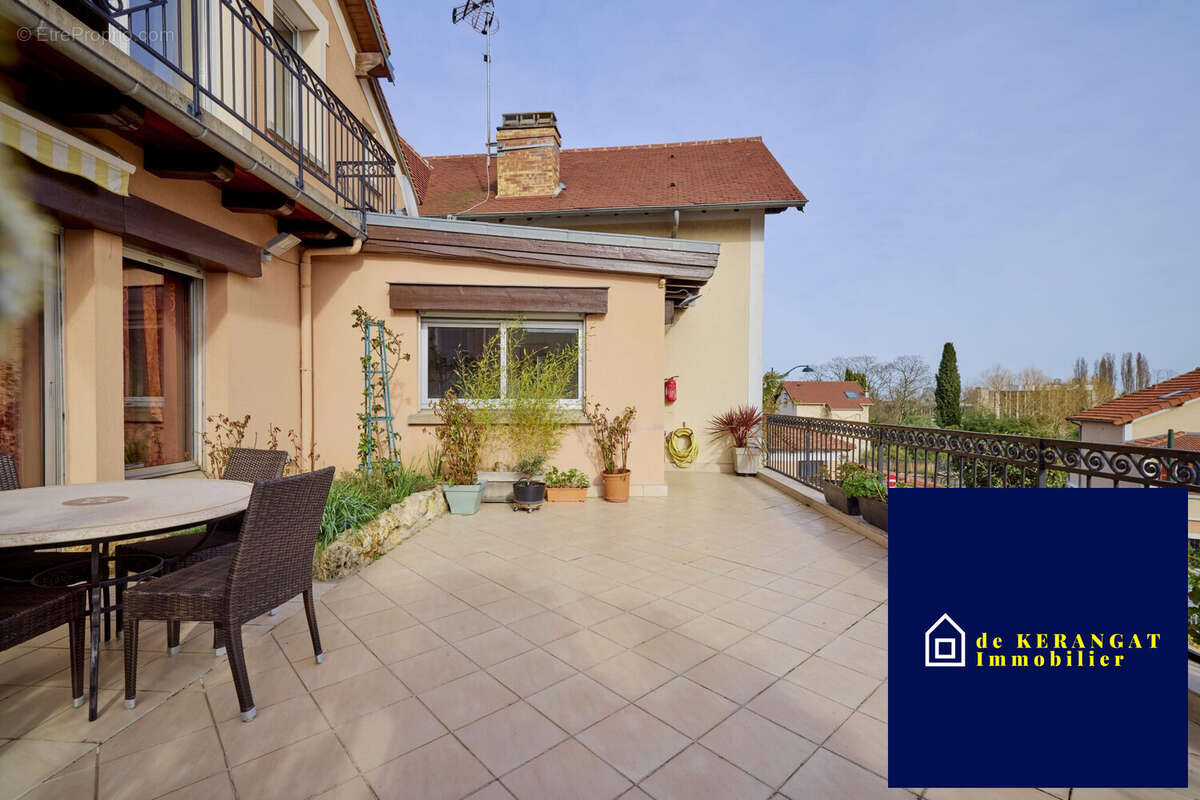 Maison à LE PLESSIS-ROBINSON